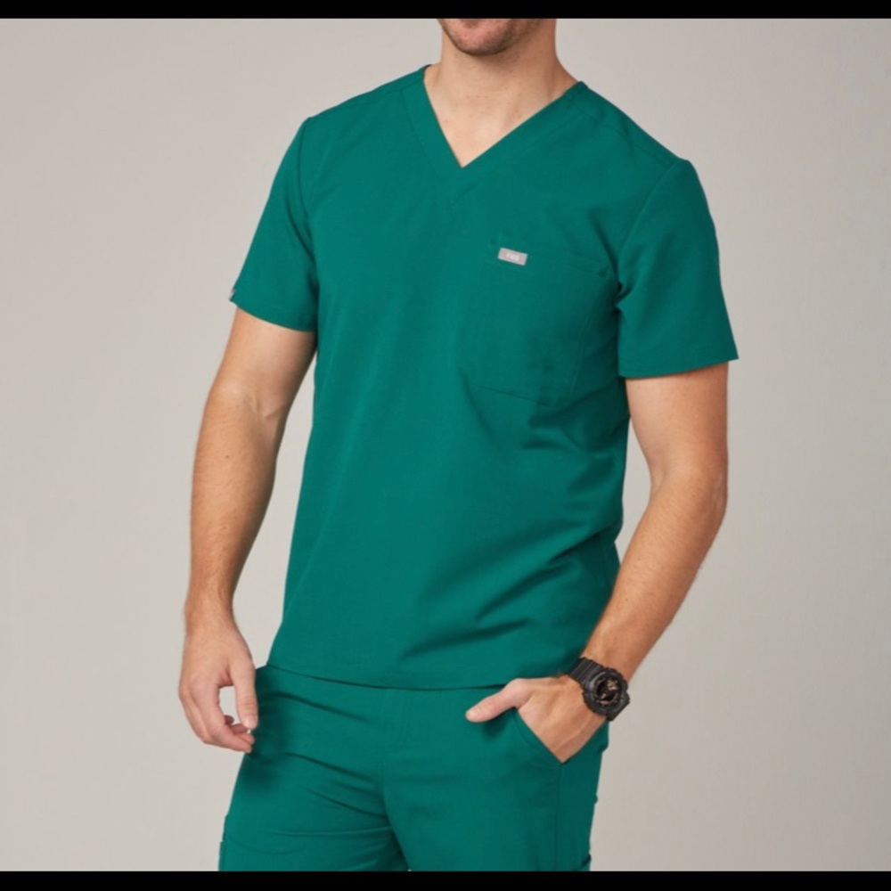 Figs men’s hunter green scrub top